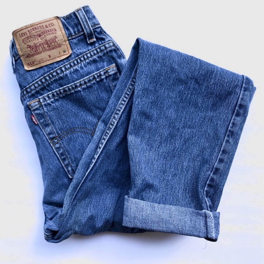 Levi’s Vintage High Rise Mom Jeans 512